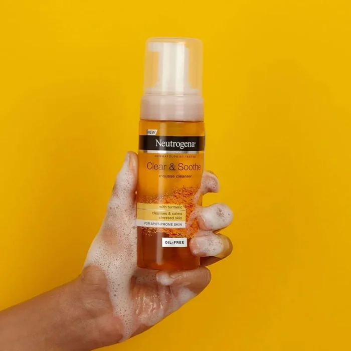 Neutrogena-Clear-Soothe-Mousse-Cleanser-150ml-4.jpg